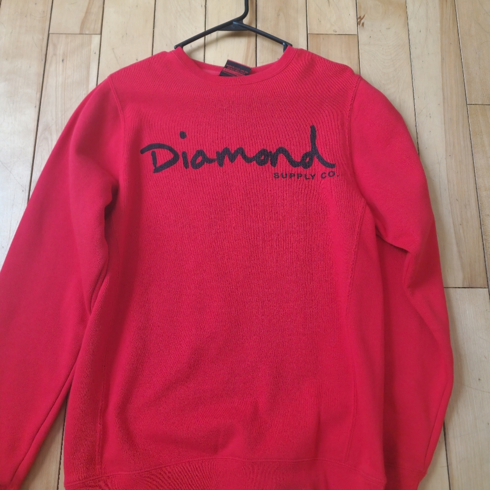 Men's small sweat shirt